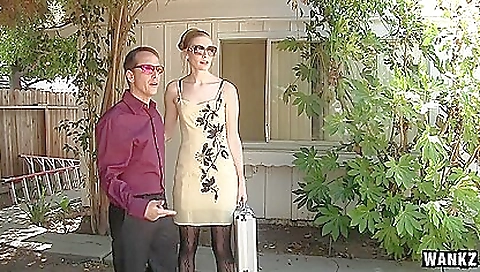 Blonde milf with stockings is wearing sunglasses and stockings here