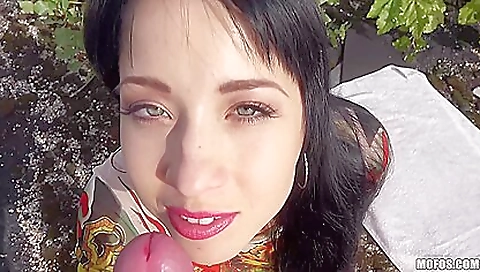 Hot amateur brunette fucker in the yard in the sun