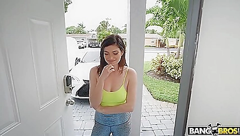 Big ass brunette with big natural boobs and deepthroat