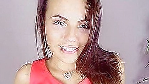 Sexy and sexy brunette 20 years old with a big booty