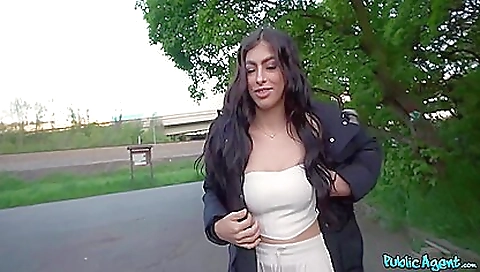 Brunette amateur video with a hot milf with a deep throat