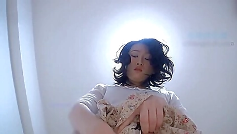 Japanese amateur porn video with hairy pussy on camera