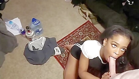 Big booty brunette gets pounded hard in homemade porn clip